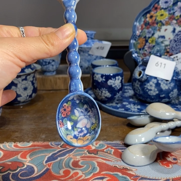 钛合金景德镇手绘万花蝴蝶结勺子