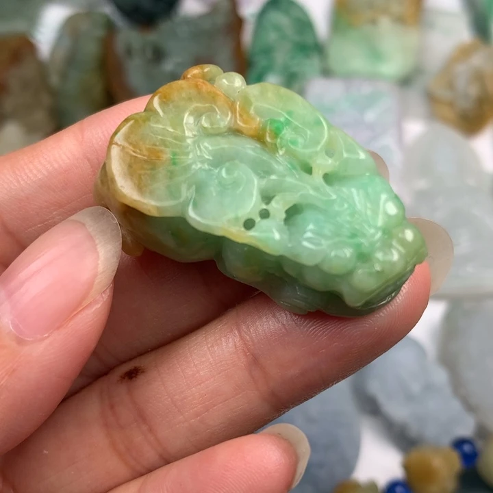 颈饰未镶嵌翡翠翡翠