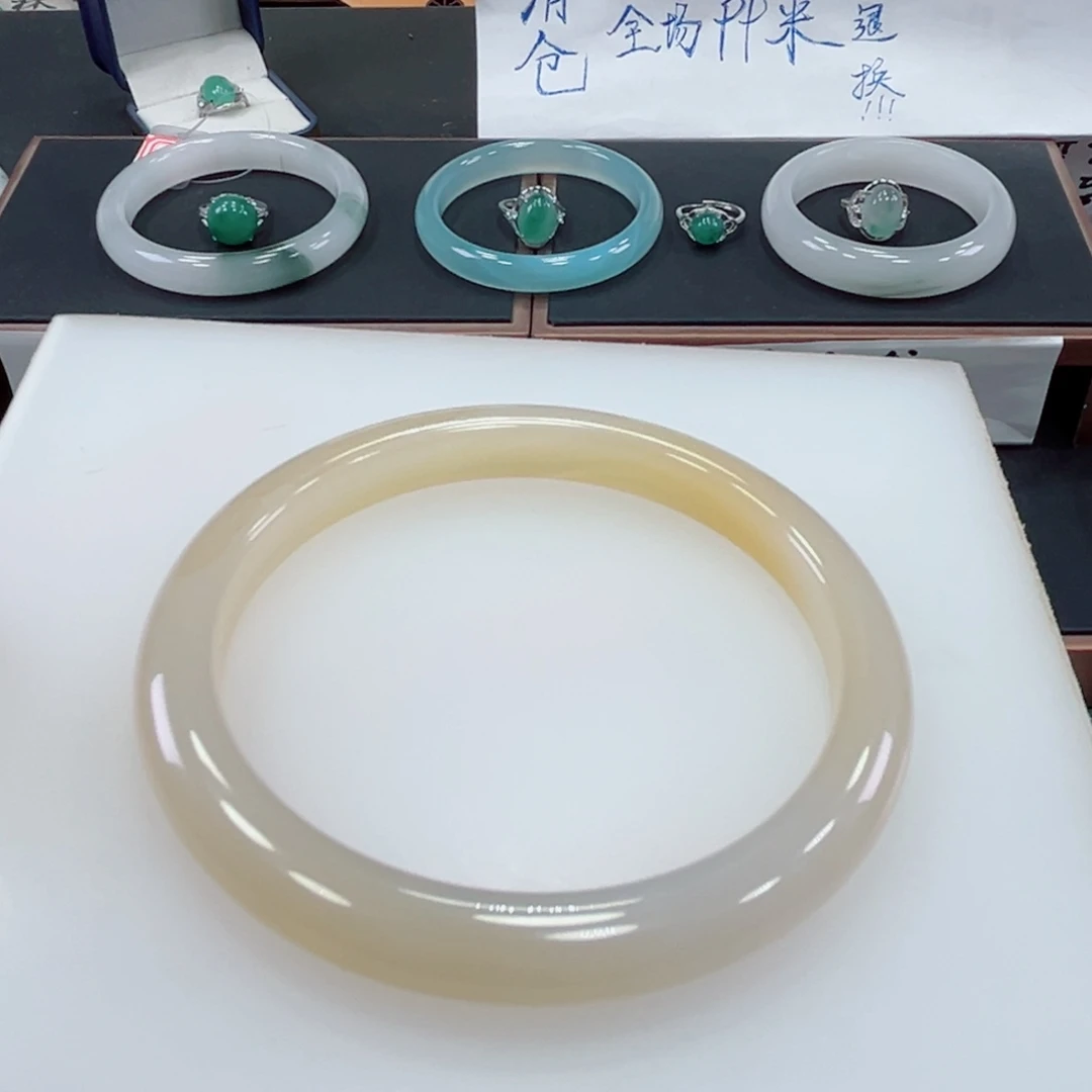 未镶嵌手镯石英质玉59-60不退换