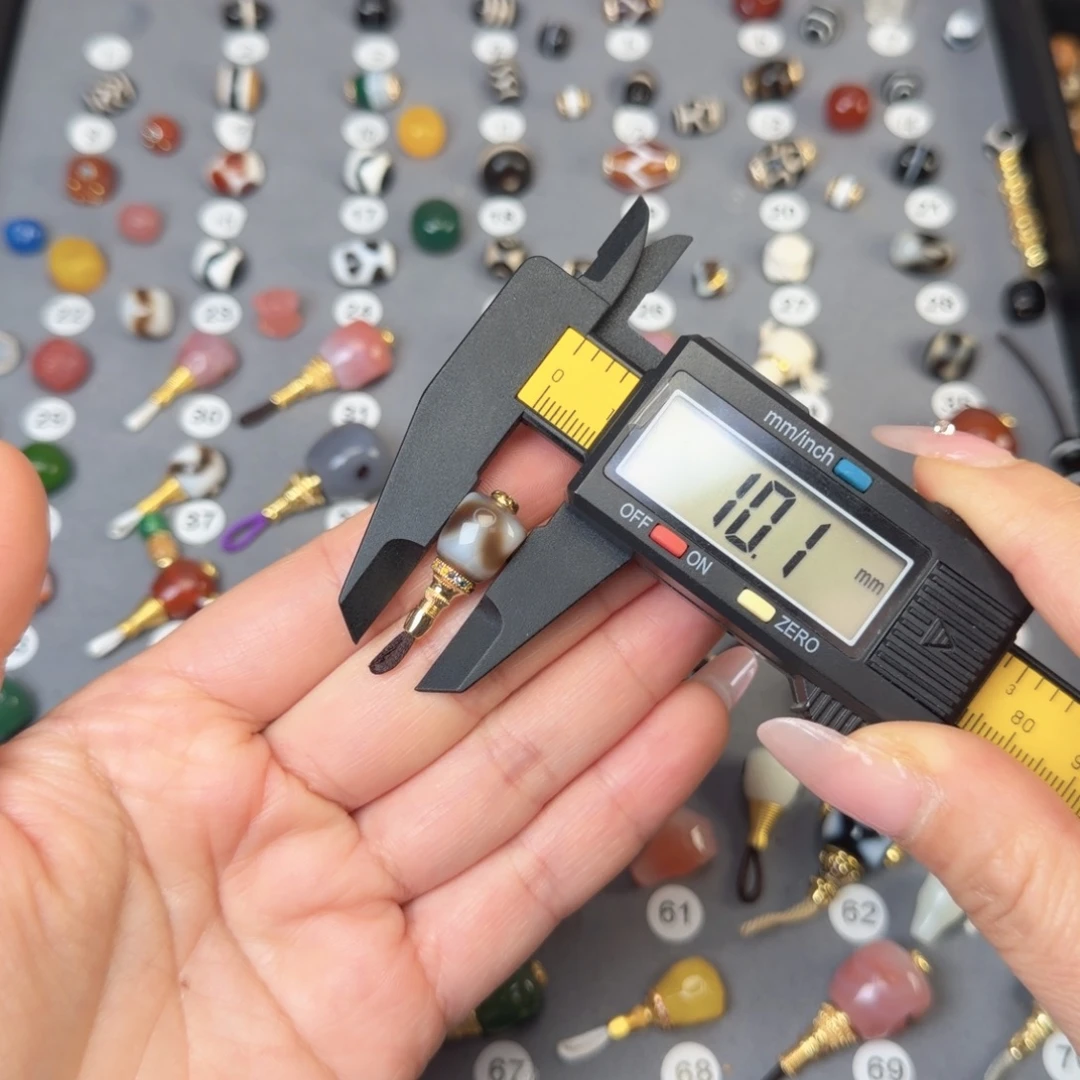 玛瑙/玉髓未镶嵌饰品