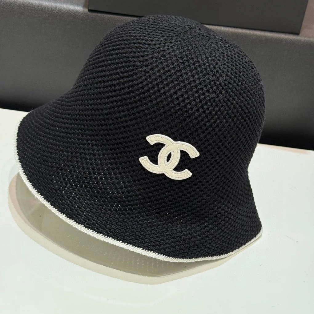 全新未使用 Chanel/香奈儿 黑白编织双C渔夫帽