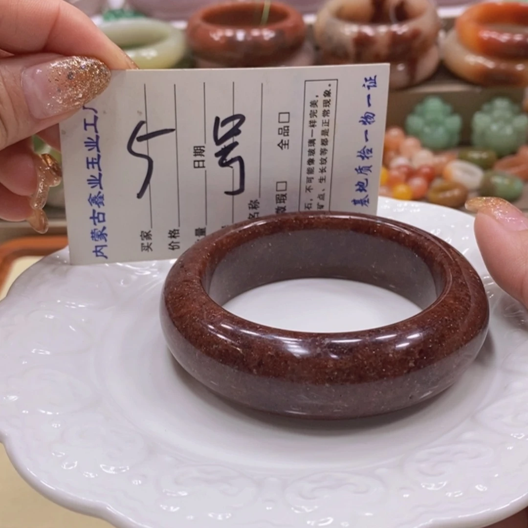 【闪购商品】未镶嵌手镯石英质玉