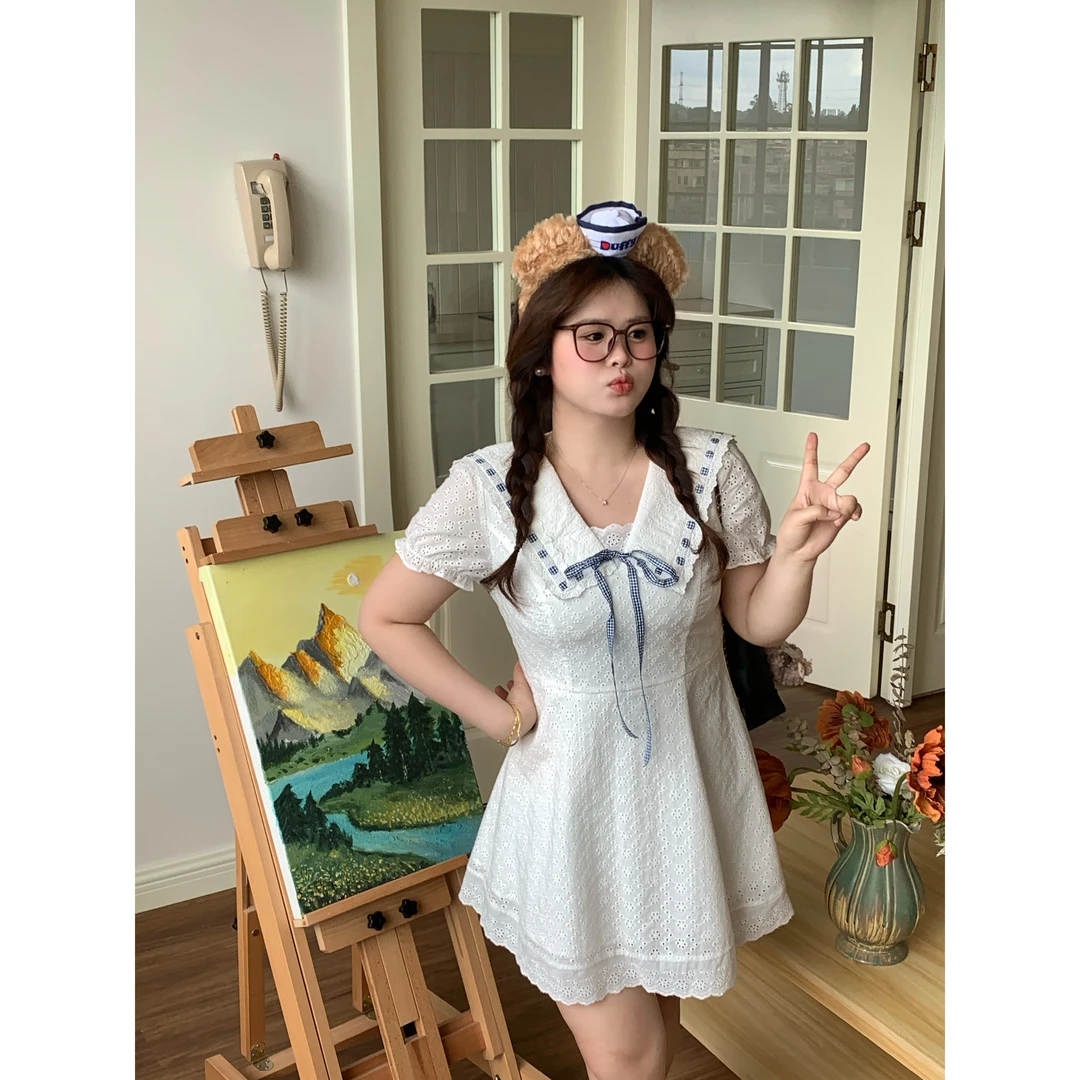 【里约书店】大头婷微胖夏季连衣裙海军蓝镂空绣花短袖高腰短裙