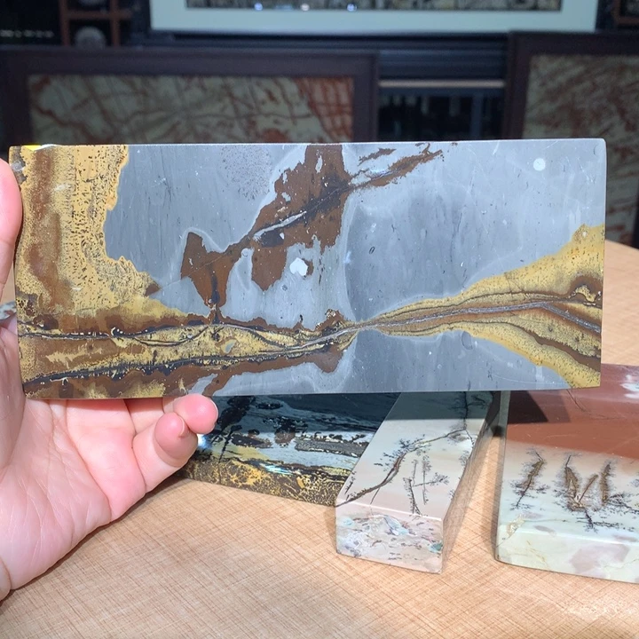 ，广西国画石摆件，收藏观赏