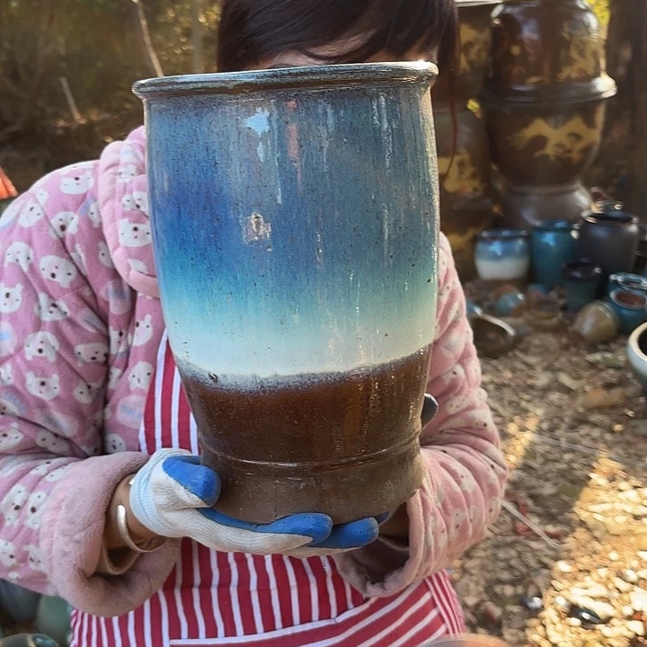 高度27厘米口径18厘米