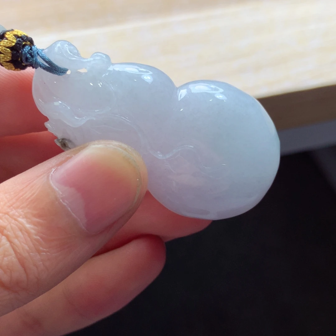 翡翠未镶嵌颈饰吊坠