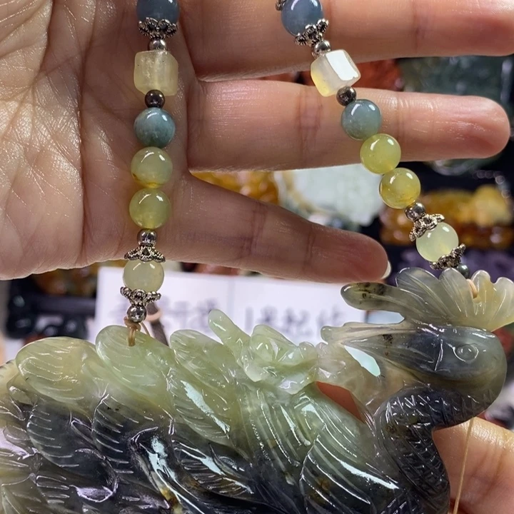 未镶嵌岫玉发饰瑕疵