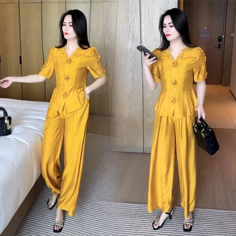 2025夏季新款短袖穿搭显瘦收腰洋气时尚气质休闲减龄短袖套装