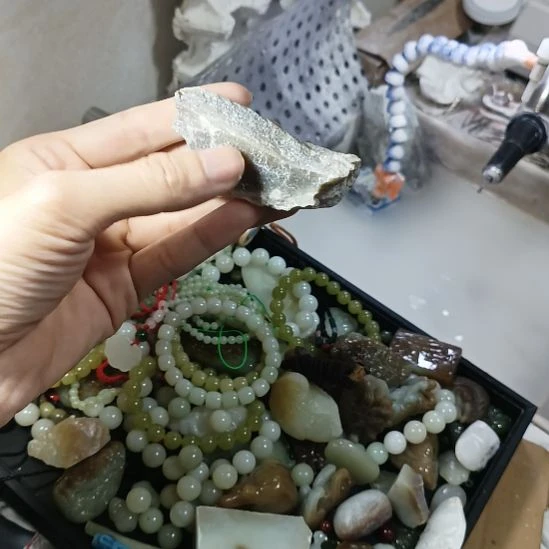 和田玉（糖玉）未镶嵌颈饰