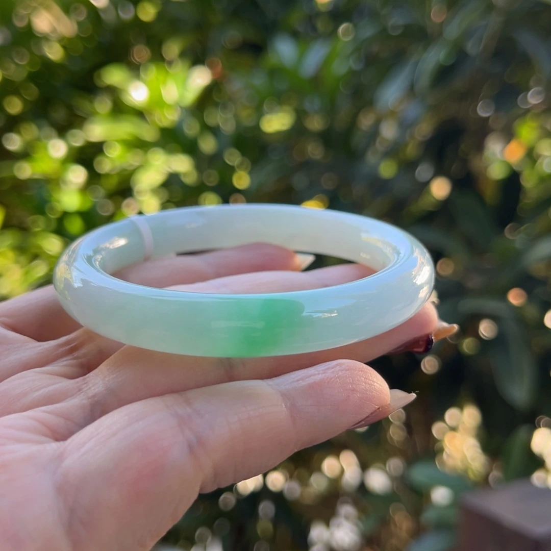 翡翠未镶嵌手镯53.5圆条