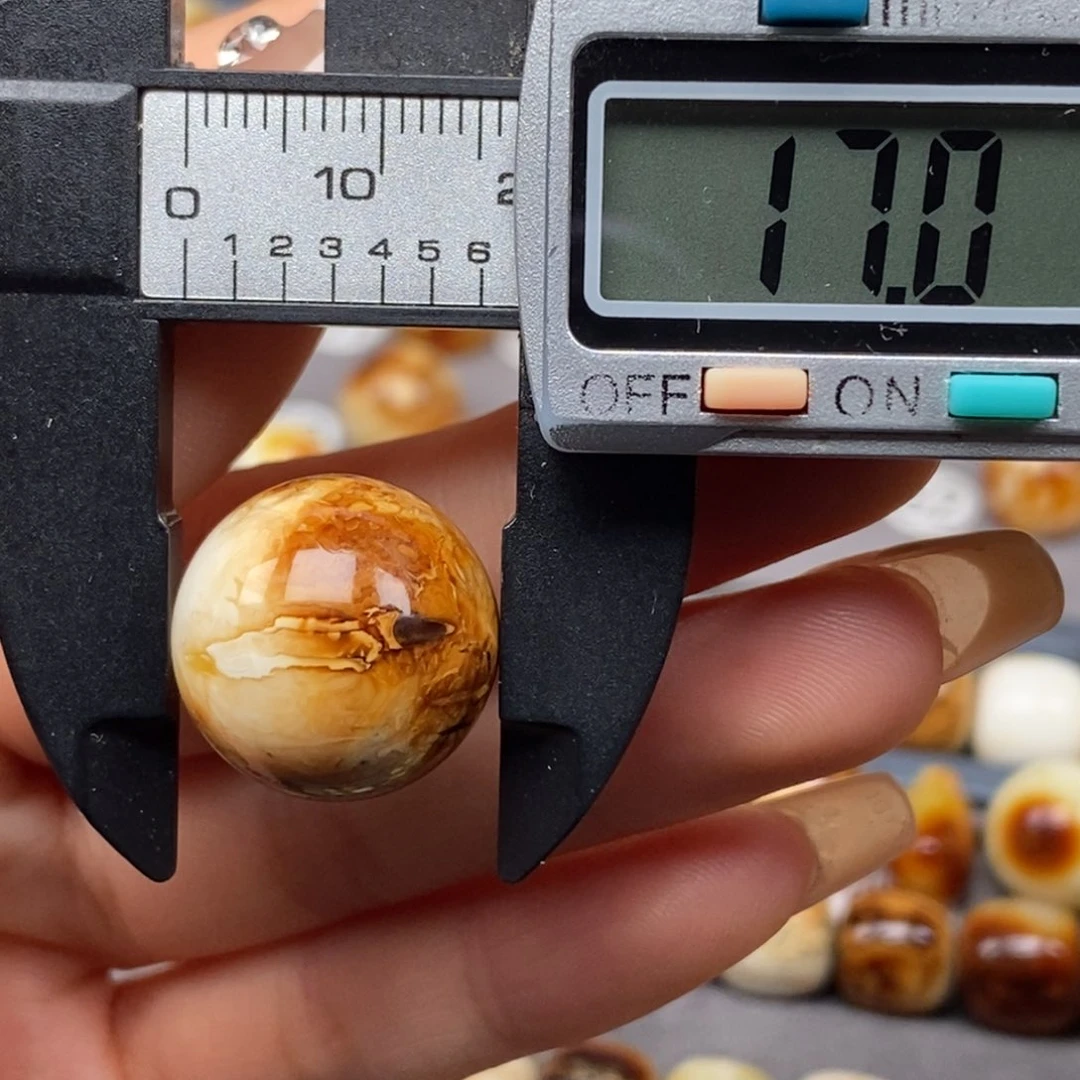 未镶嵌琥珀戒指圆珠