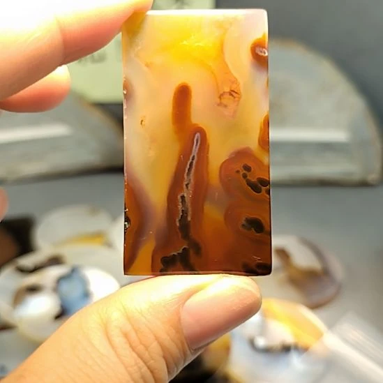玛瑙/玉髓未镶嵌吊坠挂牌