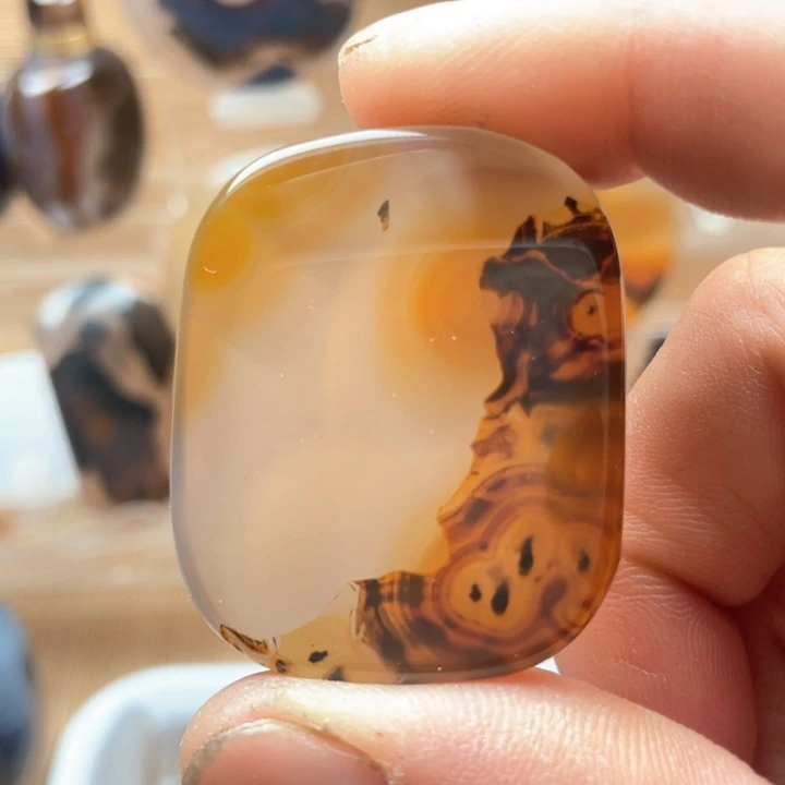 玛瑙/玉髓吊坠未镶嵌