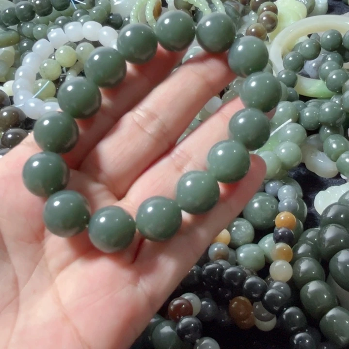 无***趣手串未镶嵌和田玉14