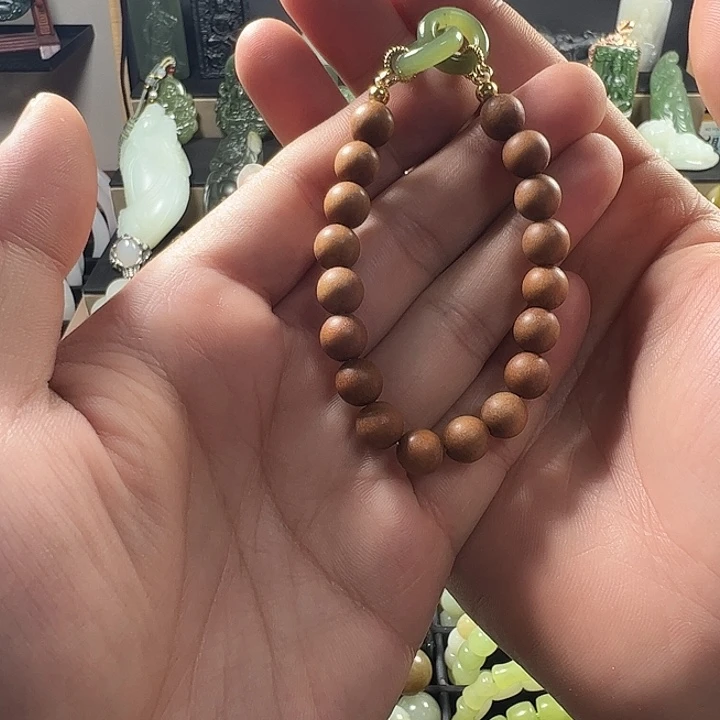 和田玉未镶嵌项链