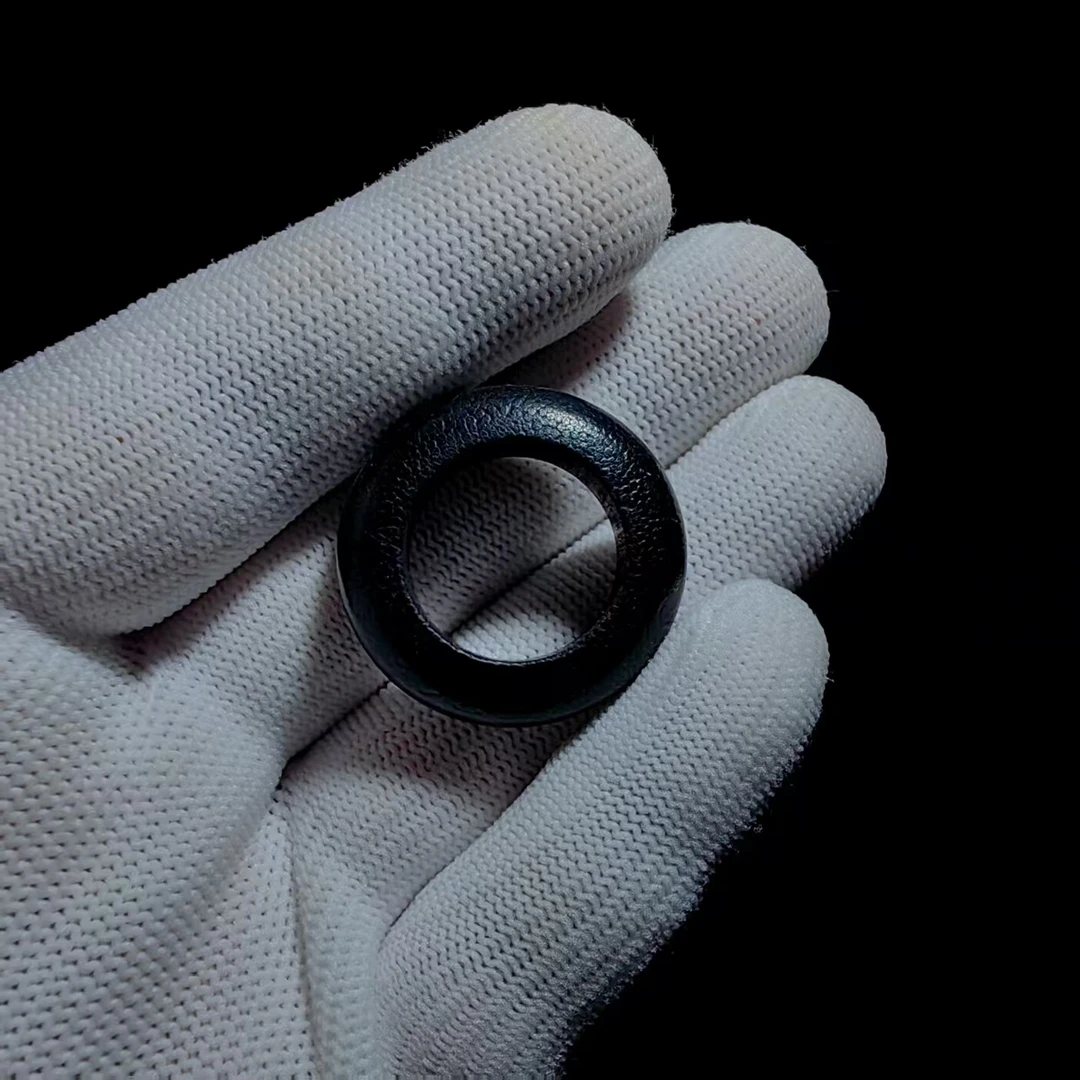 YL0126    非洲黑金戒圈跑环约18mm