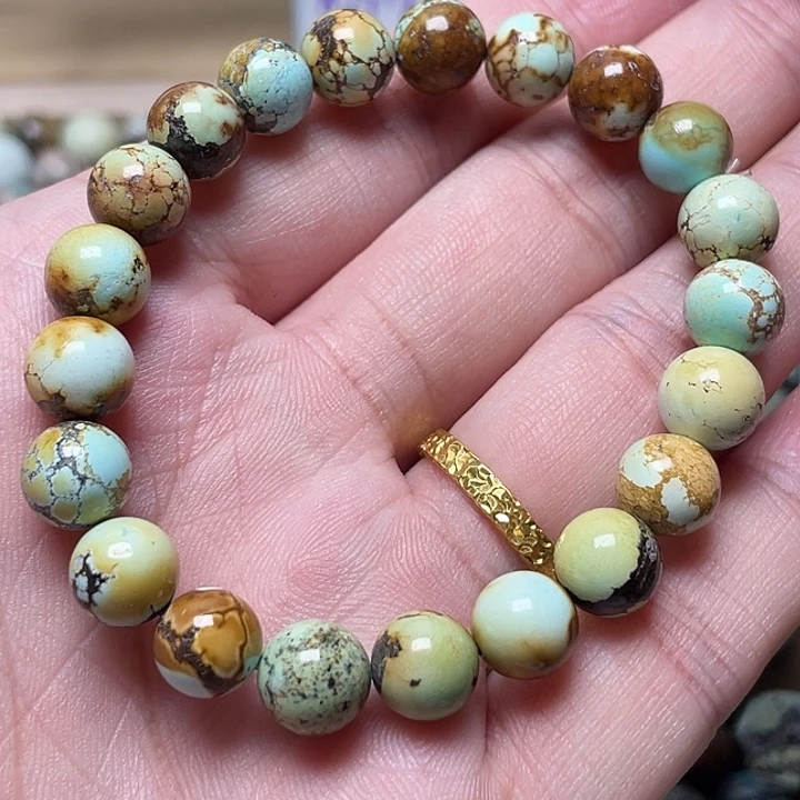 绿松石未镶嵌手串8.8左右