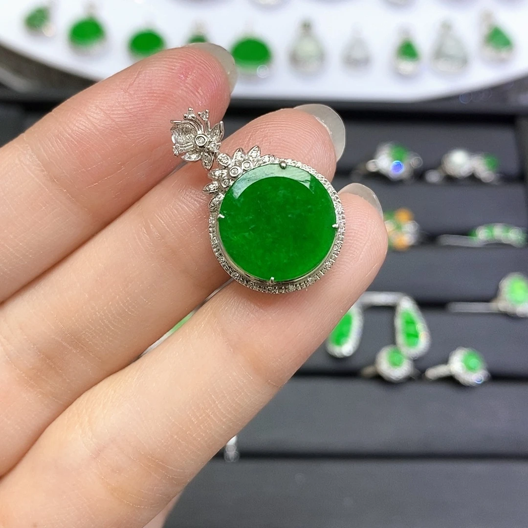 翡翠18K金镶嵌吊坠(不含链)