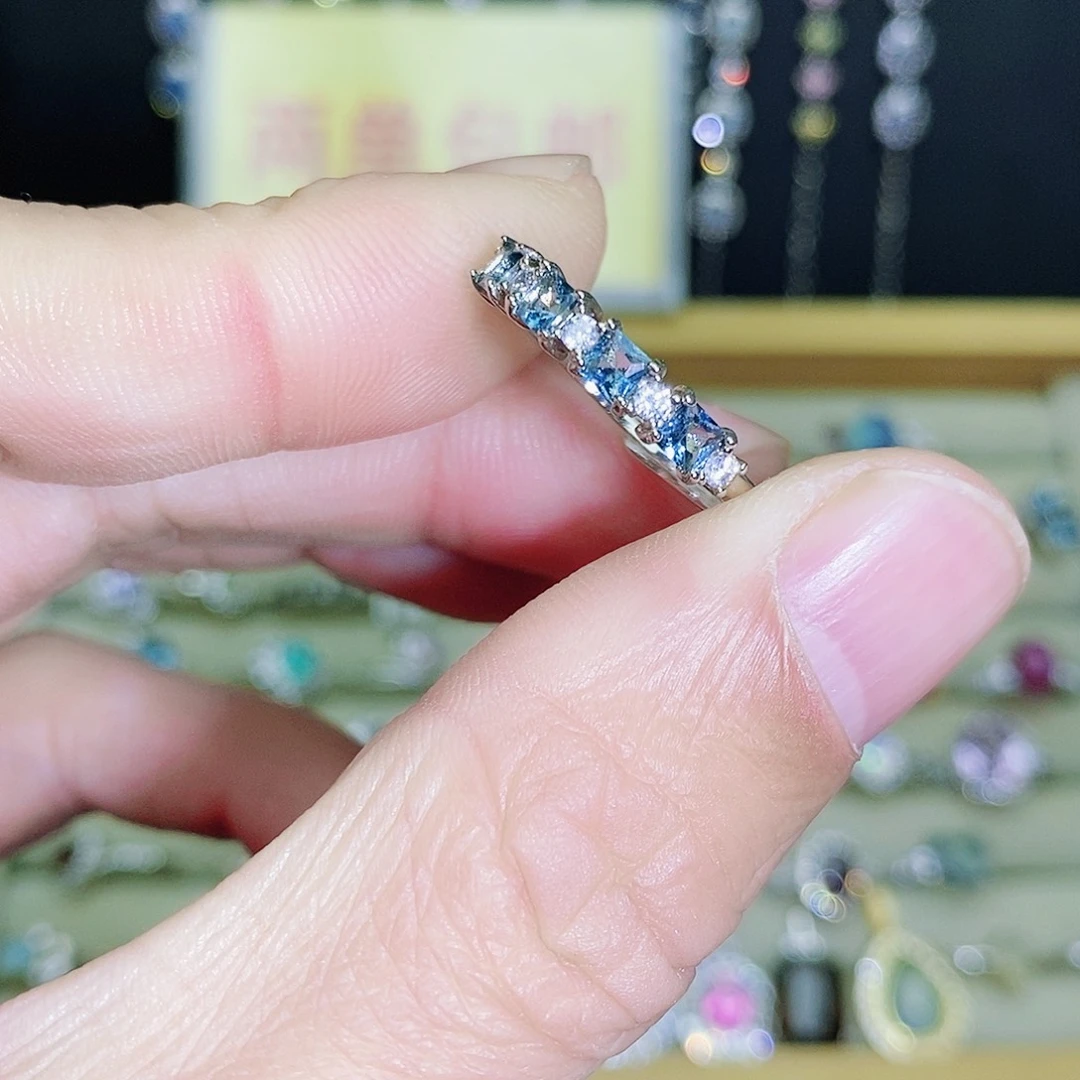 未镶嵌戒指托帕石