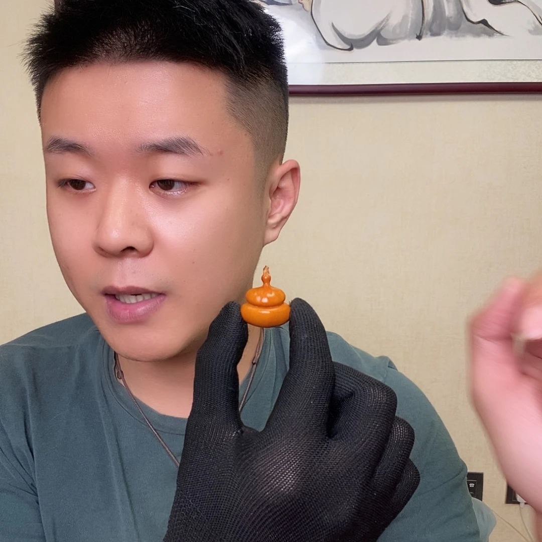 W****天花板钱袋子葫芦