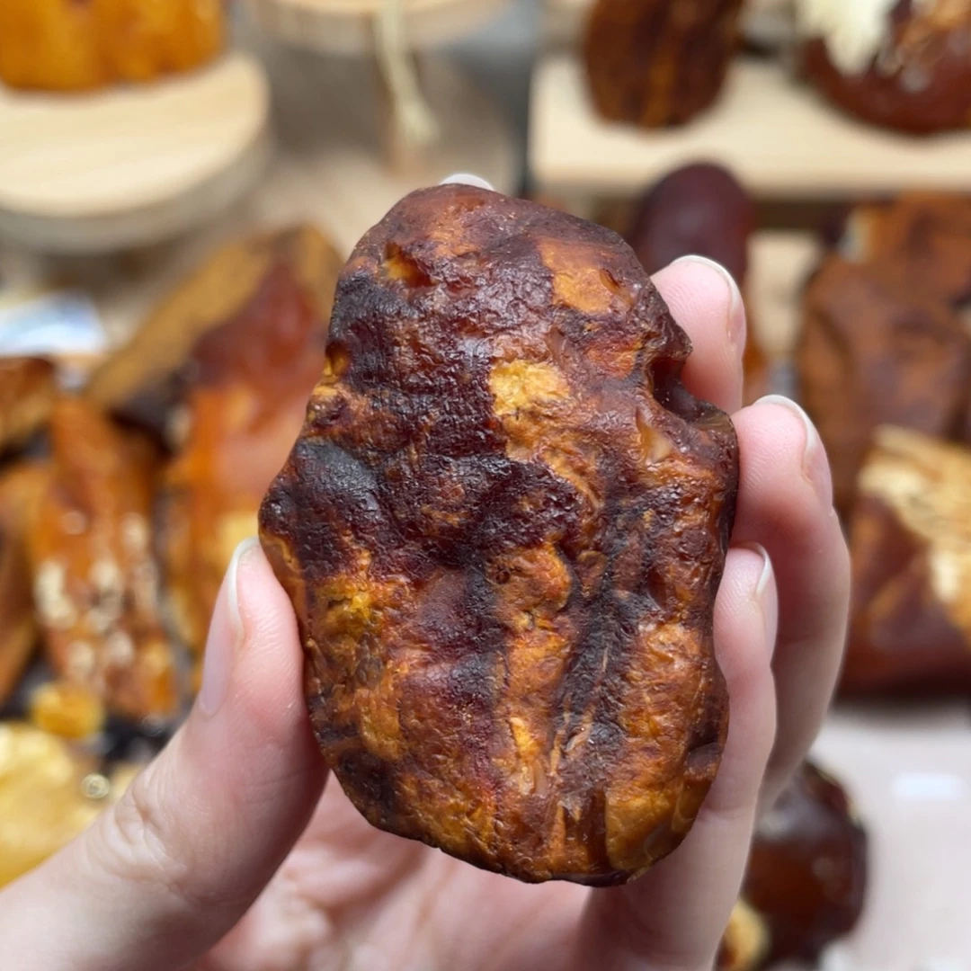 琥珀未镶嵌珠宝奇石