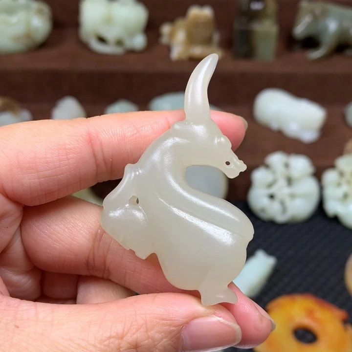 和田玉未镶嵌挂件