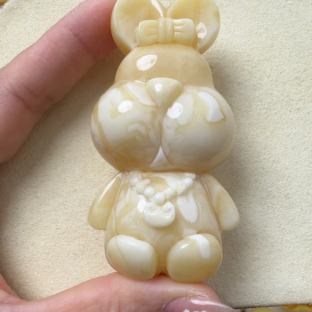 蜜蜡吊坠(不含链)未镶嵌