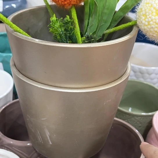 多肉绿植陶瓷花盆9.9包邮，有孔