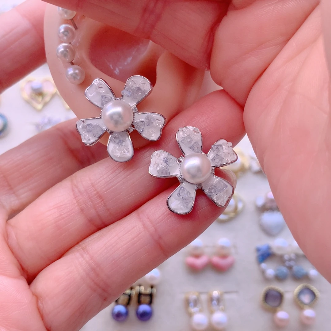 淡水珍珠合金耳饰