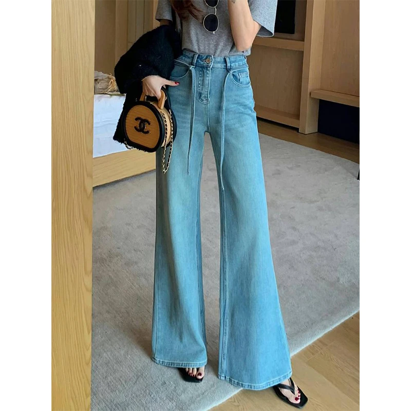 大码浅蓝色不贴腿复古显瘦牛仔裤女2025春季新款高腰微喇阔腿长裤