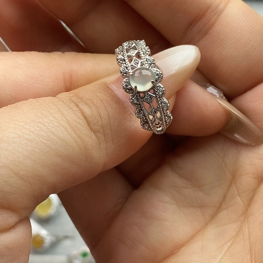 翡翠未镶嵌戒指翡翠