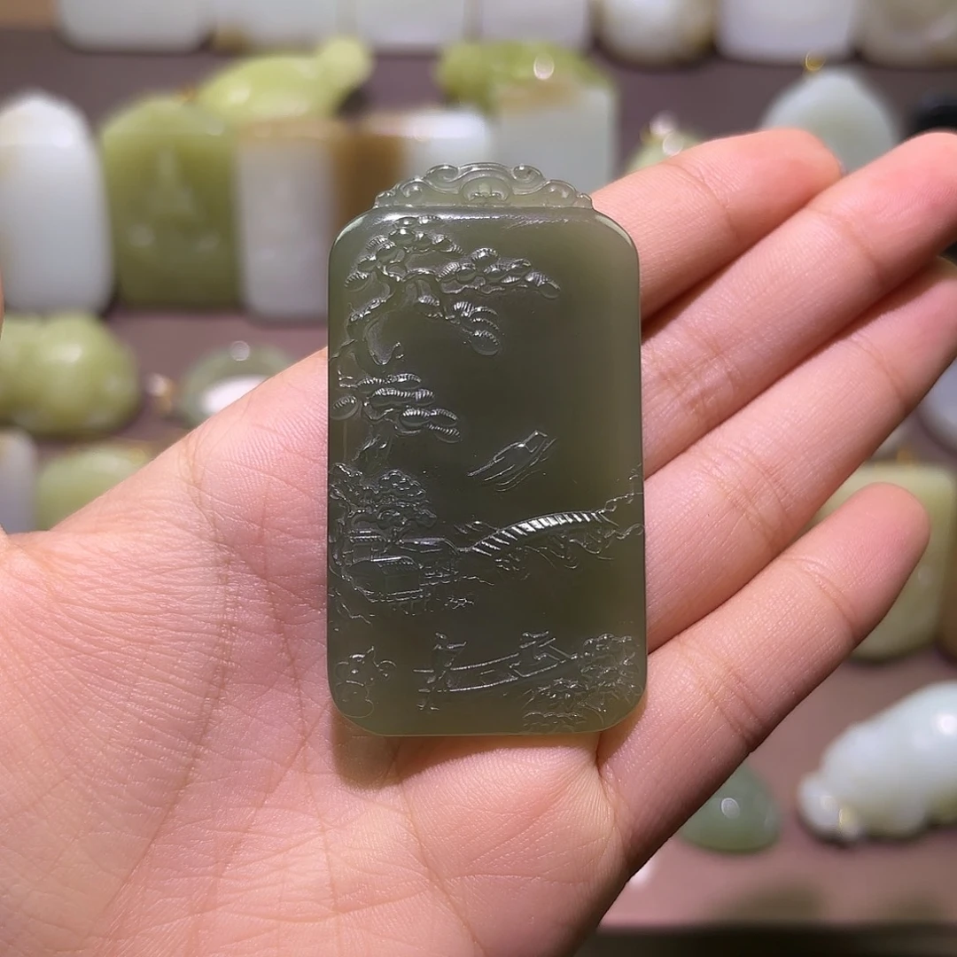 和田玉未镶嵌颈饰