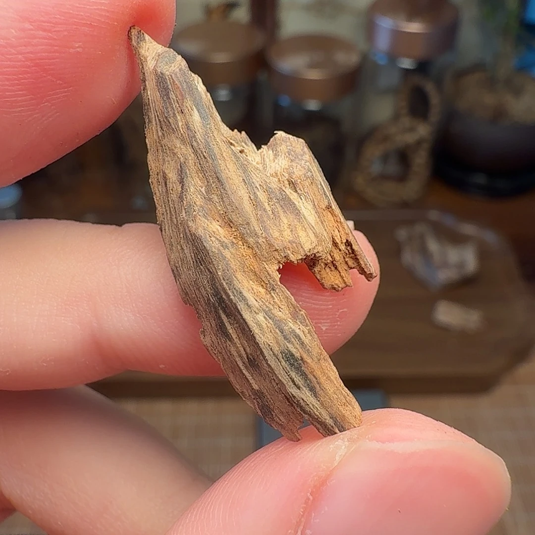 与***识沉香印度熟结老料