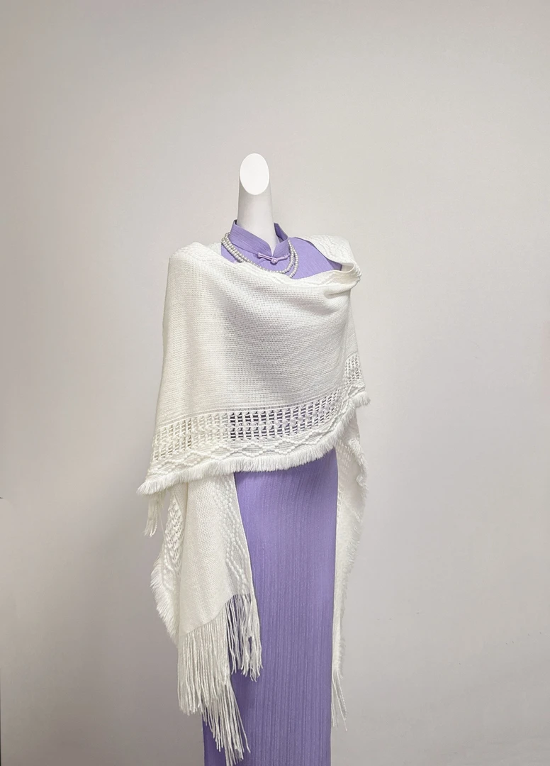 白色针织披肩搭配旗袍流苏外搭2025新款春夏季新中式民国绝美开衫