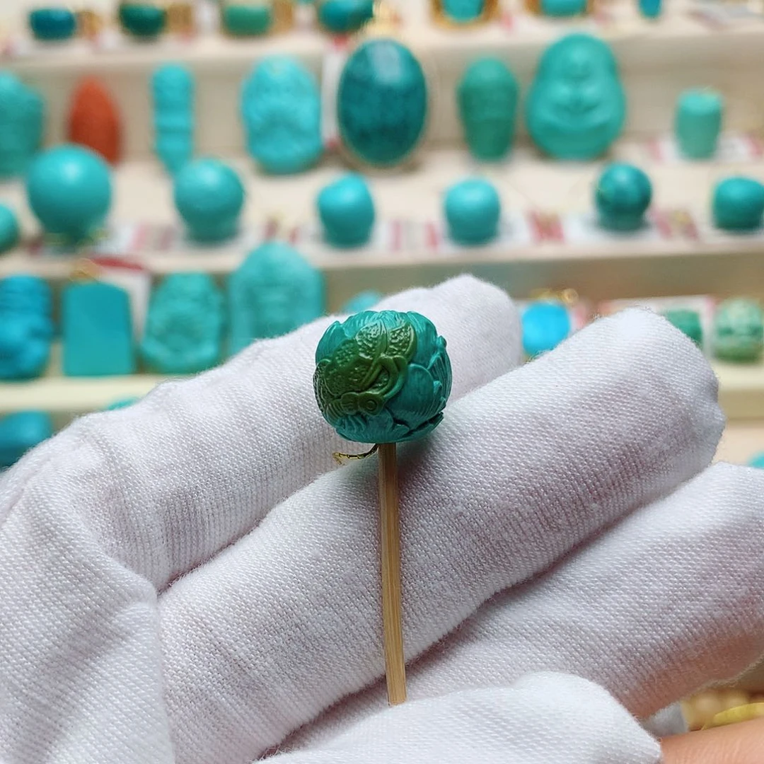 绿松石配饰未镶嵌