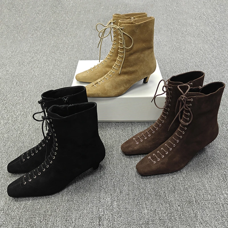 2025年秋冬新款绒面方头高跟系带时装短靴女小众百搭真皮马丁靴