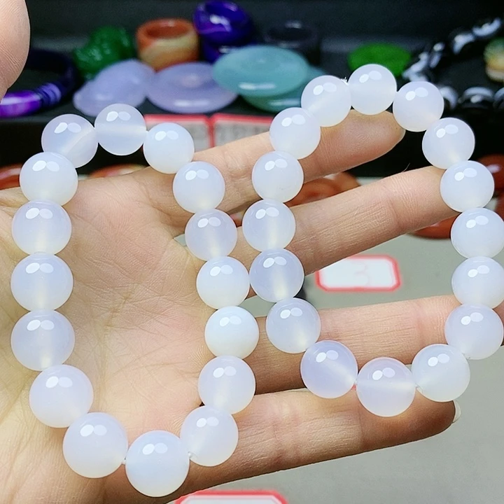 玛瑙/玉髓颈饰未镶嵌云**峰