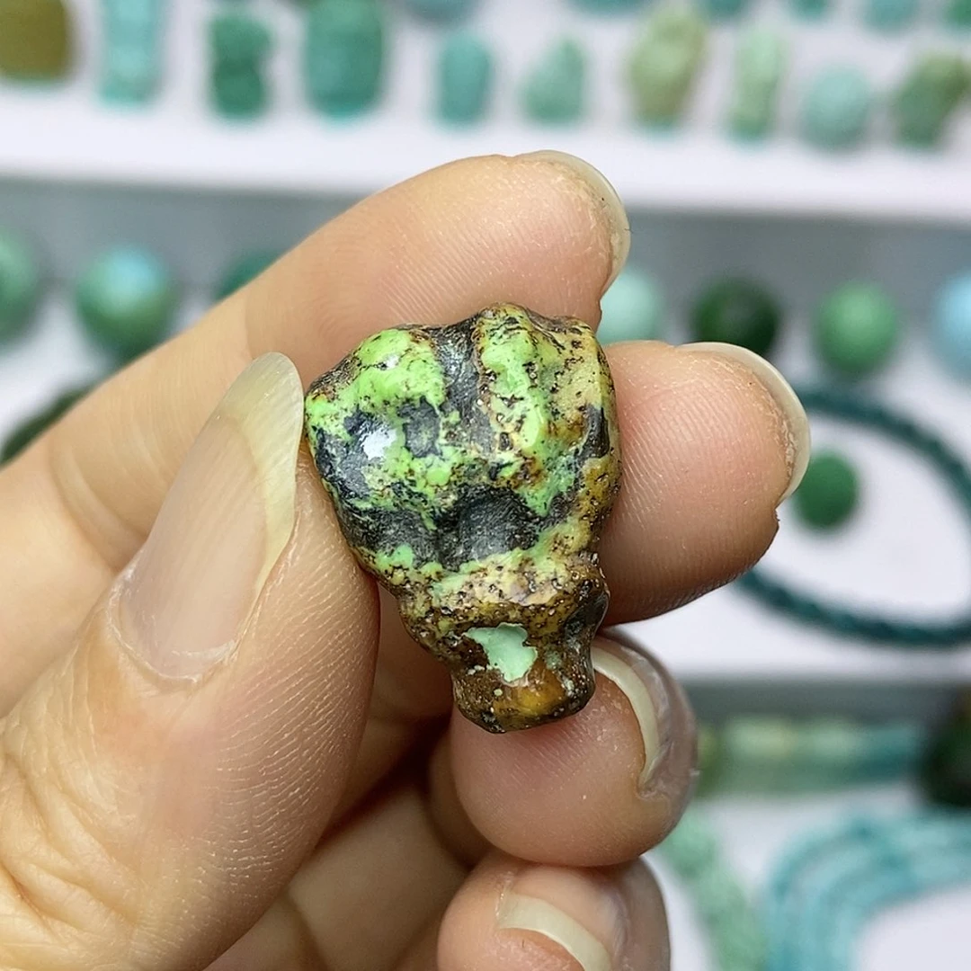 绿松石配饰未镶嵌