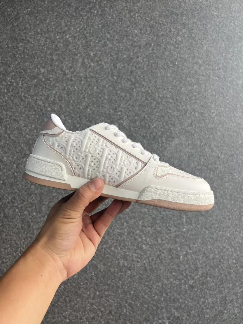 DD家小白鞋 时尚休闲女鞋