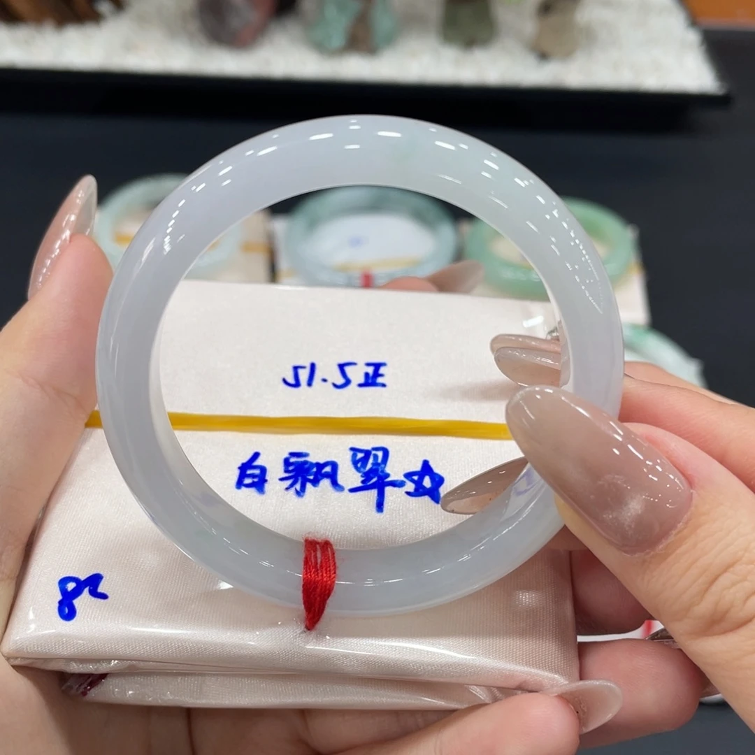 未镶嵌手镯翡翠缅甸天然翡翠手镯