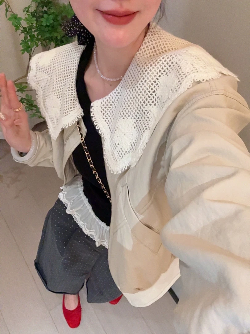 老赵服饰 蕾丝拼接双层娃娃领皮衣外套 21AU3246