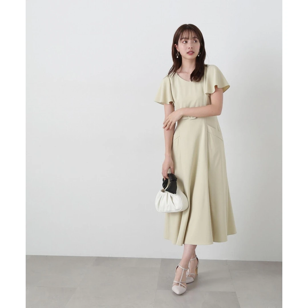 【表姐家】春季新款 P 洋气知性ins小众纯色喇叭袖鱼尾摆腰带连衣裙