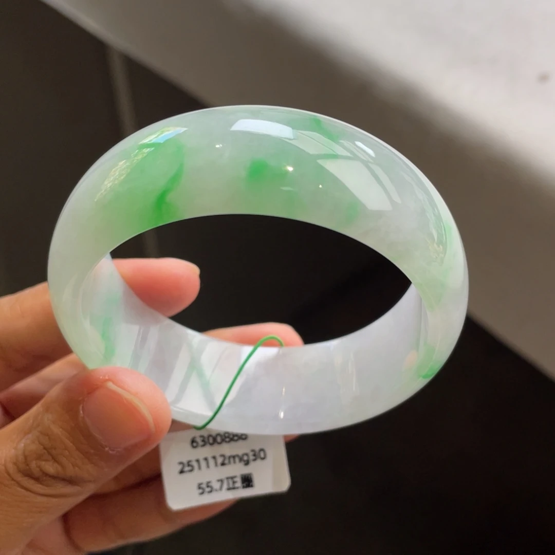 翡翠未镶嵌手镯白底青轮胎手镯【强推】