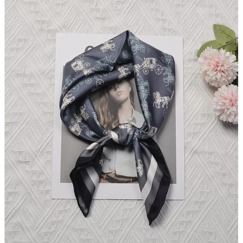 f70-29【蓝色马车】新丝缎70*70左右丝巾方巾