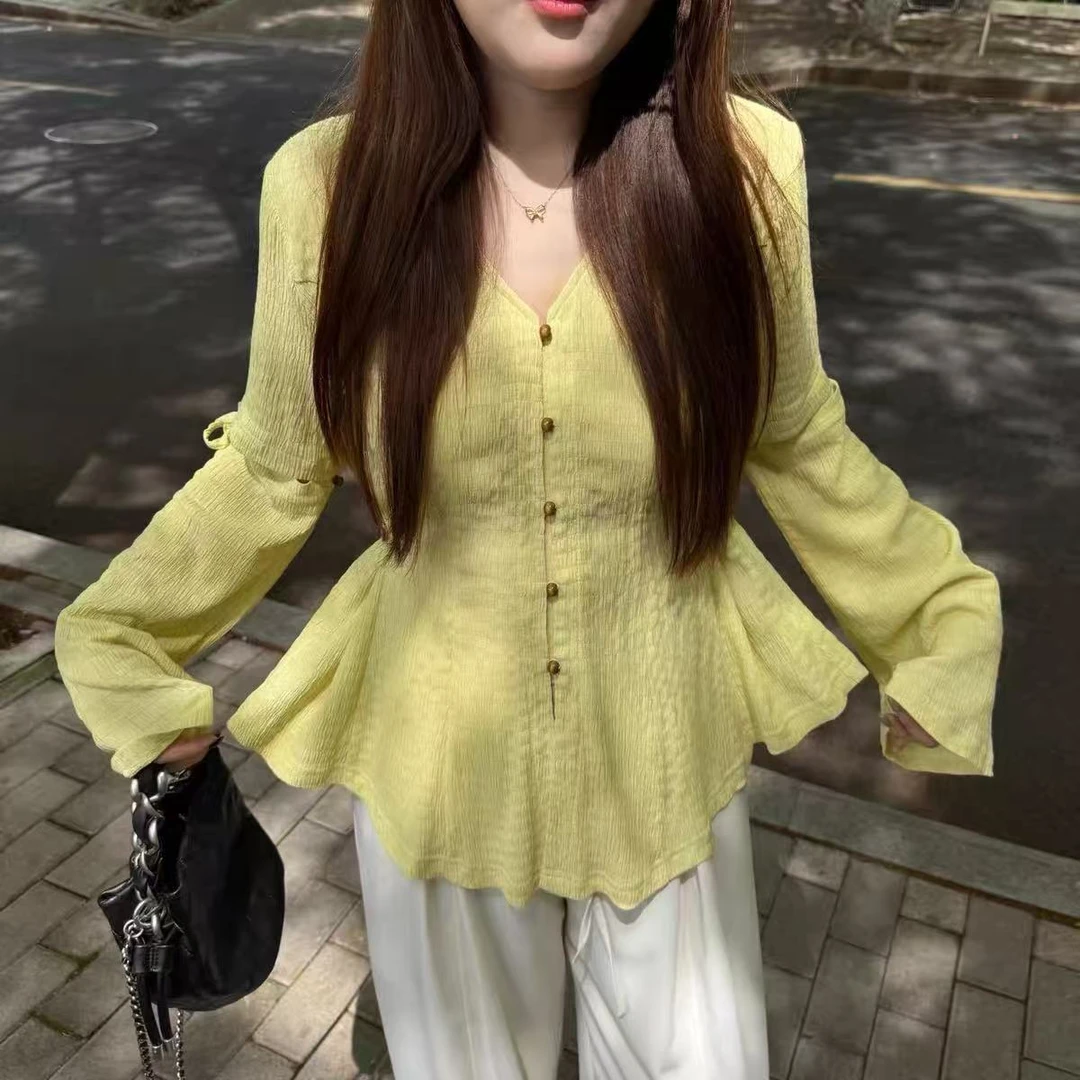 大码女装早秋新款休闲风单排多扣时尚显瘦女V领开衫