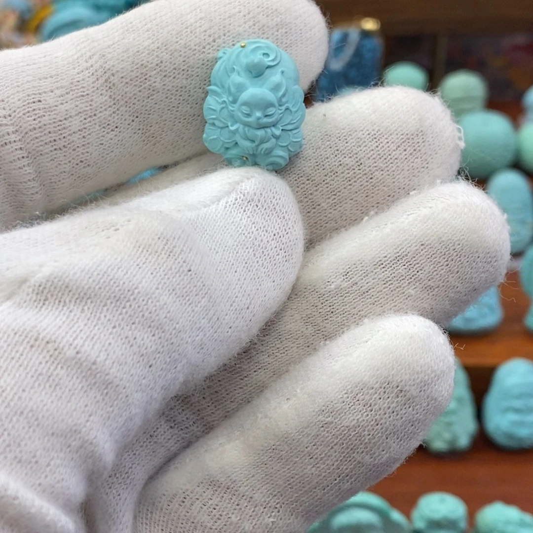 绿松石未镶嵌珠宝奇石