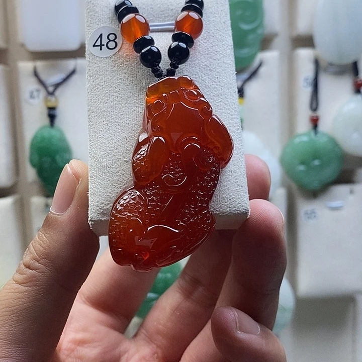玛瑙/玉髓颈饰未镶嵌