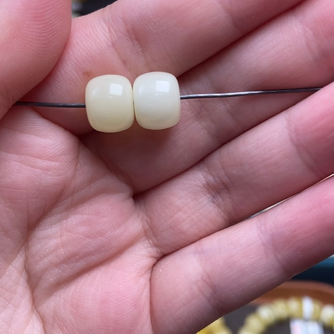 蜜蜡未镶嵌珠宝奇石卡10