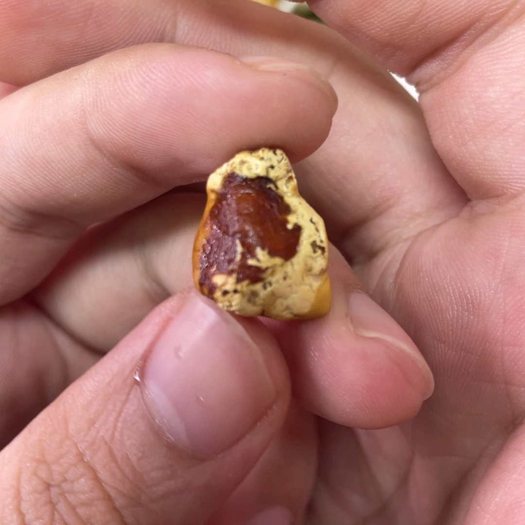 定制琥珀天然琥珀