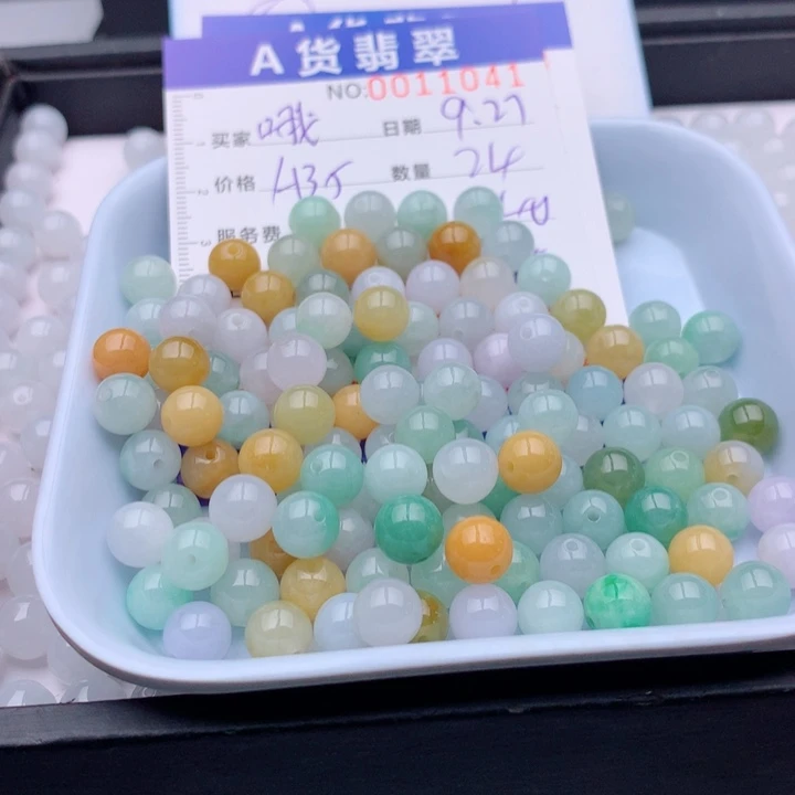 哦***狸翡翠未镶嵌手链多样性